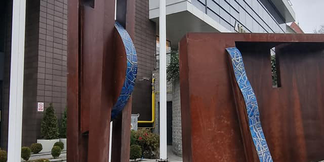 Expoziția “Horațiu Mălăele” deschide Galeria de Artă de la Hotel Ramada