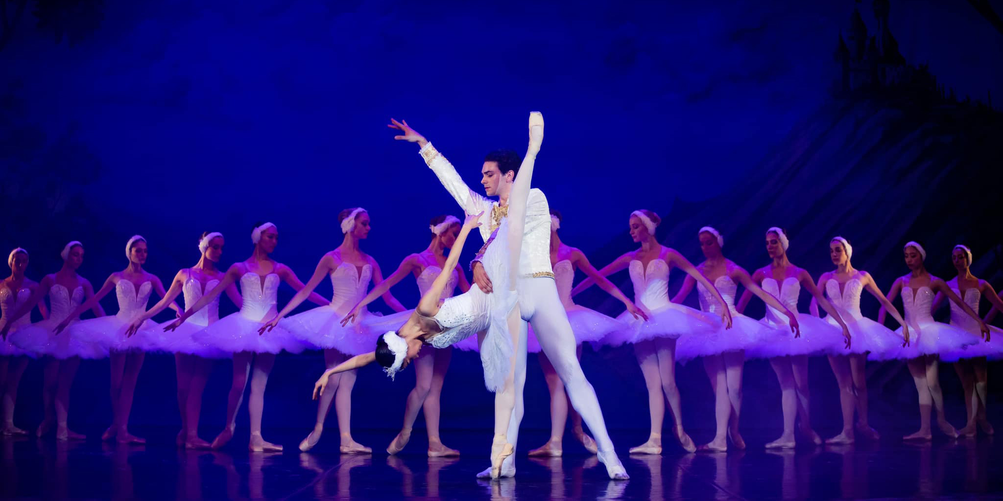 „Lacul Lebedelor” – un spectacol de excepție pe scena Teatrului de Balet Sibiu