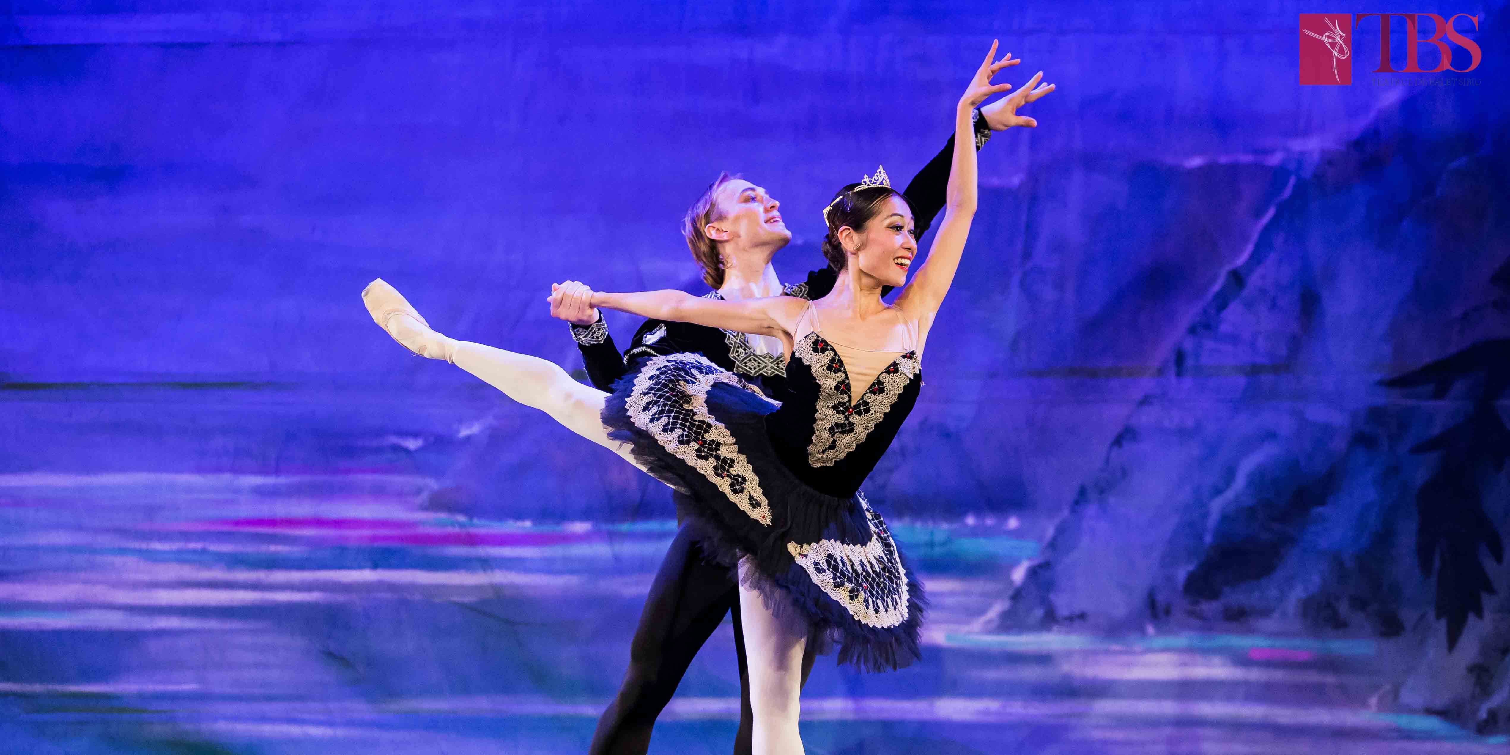 TBS dansează la Opera Națională București, în cadrul spectacolului de gală dedicat lansării oficiale a UACR