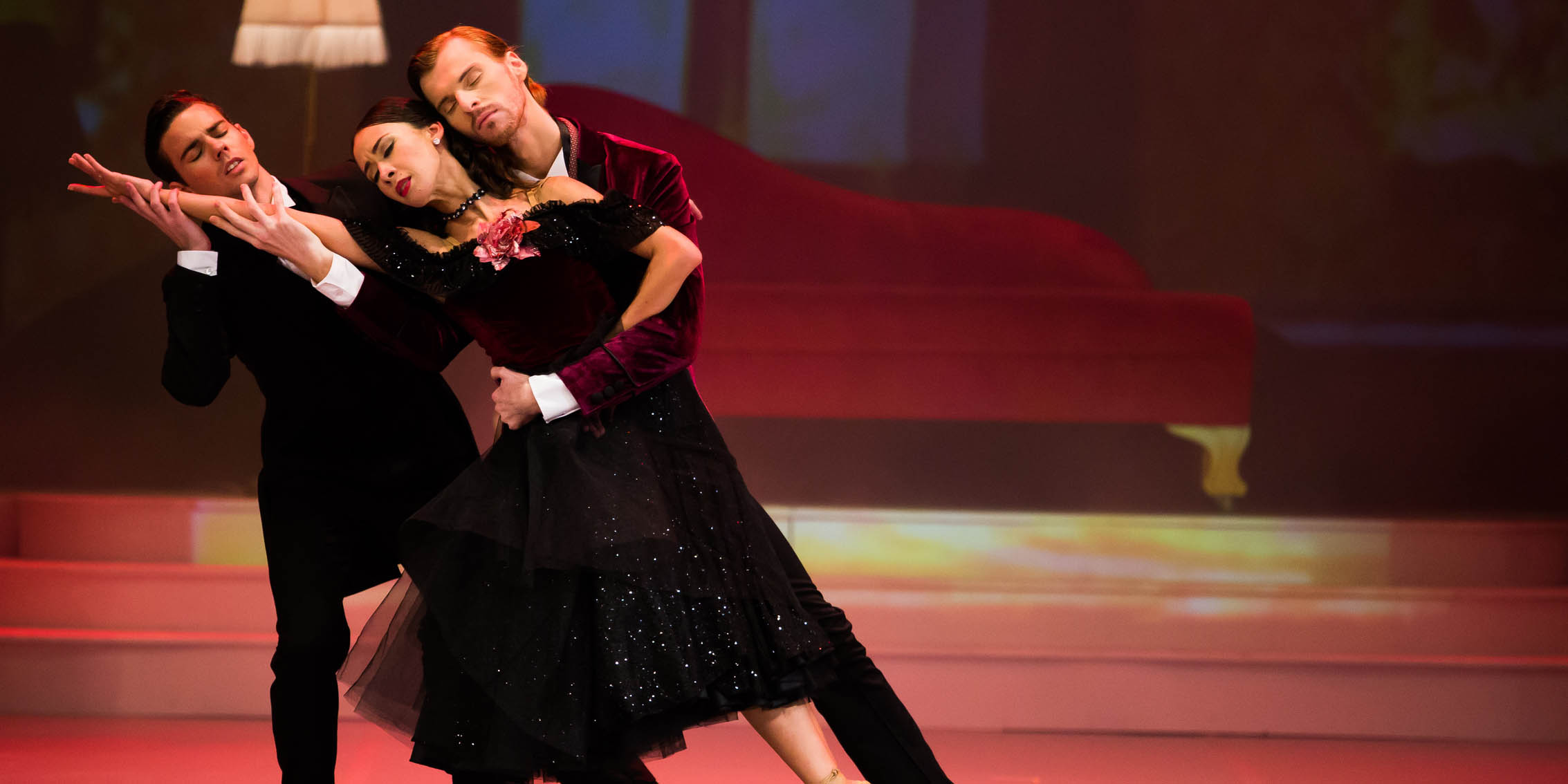 Spectacolul „Dama cu camelii” deschide anul 2022 la Teatrul de Balet Sibiu