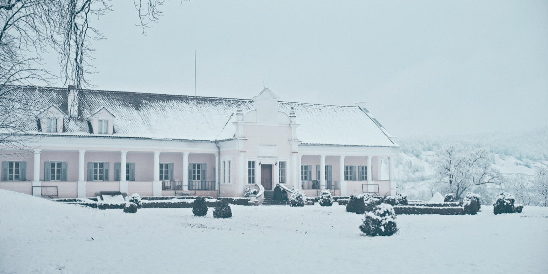 Cristi Puiu a câștigat Premiul pentru cel mai bun regizor la secțiunea Encounters cu Malmkrog