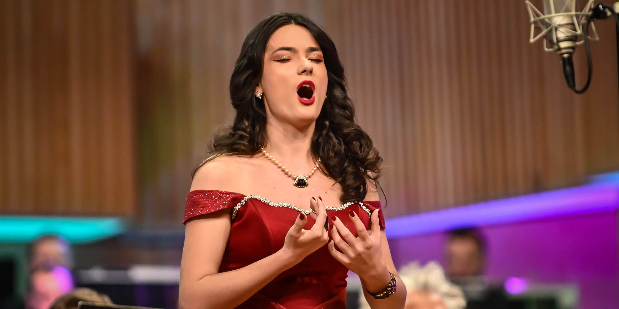 Filarmonica de Stat Sibiu înCÂNTĂ Crăciunul și Anul Nou!